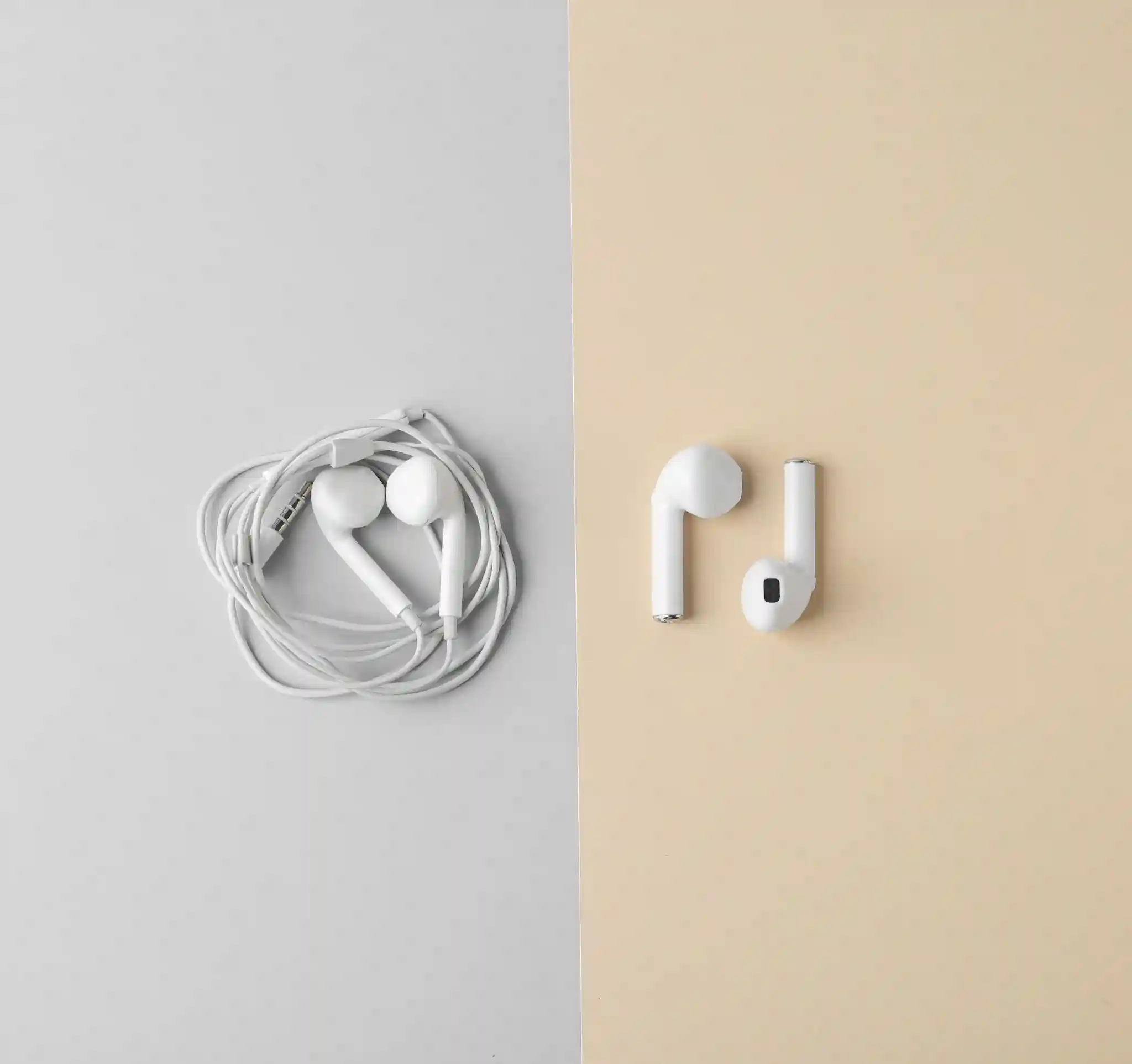 Why Are Wireless Earbuds Better Than Wired Earphones for Daily Use?