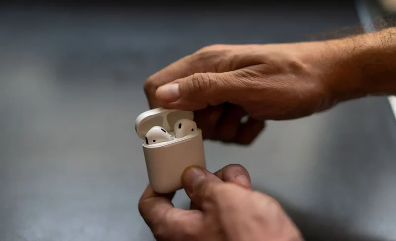 Wireless Earbuds Features