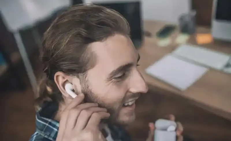 wireless earbuds
